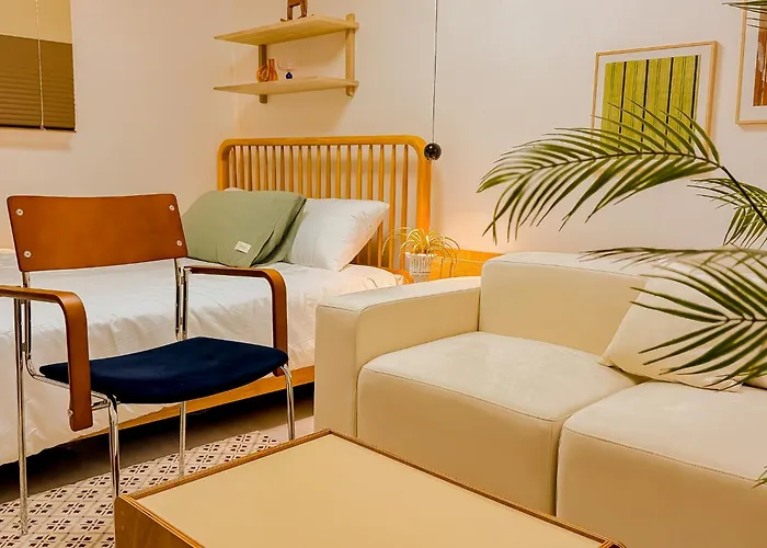 5 Minutes From Gangnam Station, Gangnam Plastic Surgery,coex,seongsu 30 Minutes * Seúl